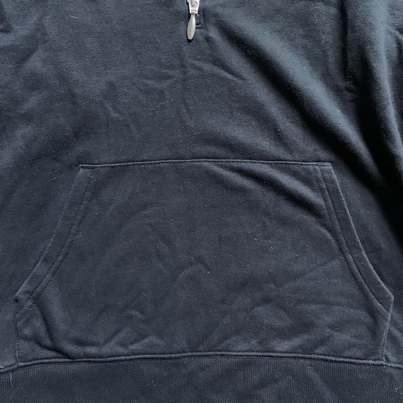 Old Navy women's quarter zip sweatshirt with front pocket, size medium - Picture 3 of 4
